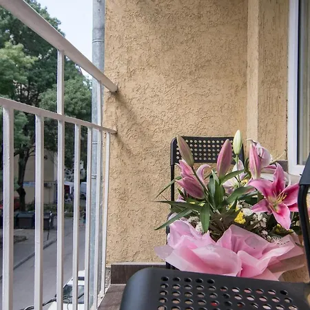 Modern Flat Nearby Center Fast Internet * וארנה