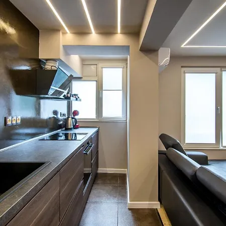 דירה Modern Flat Nearby Center Fast Internet וארנה