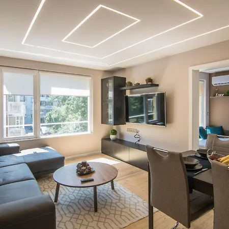 Apartment Modern Flat Nearby Center Fast Internet